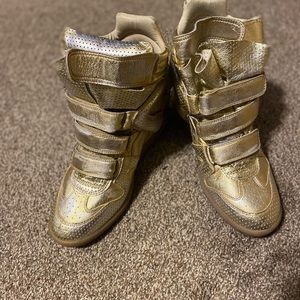 ISABEL MARANT SNEAKERS